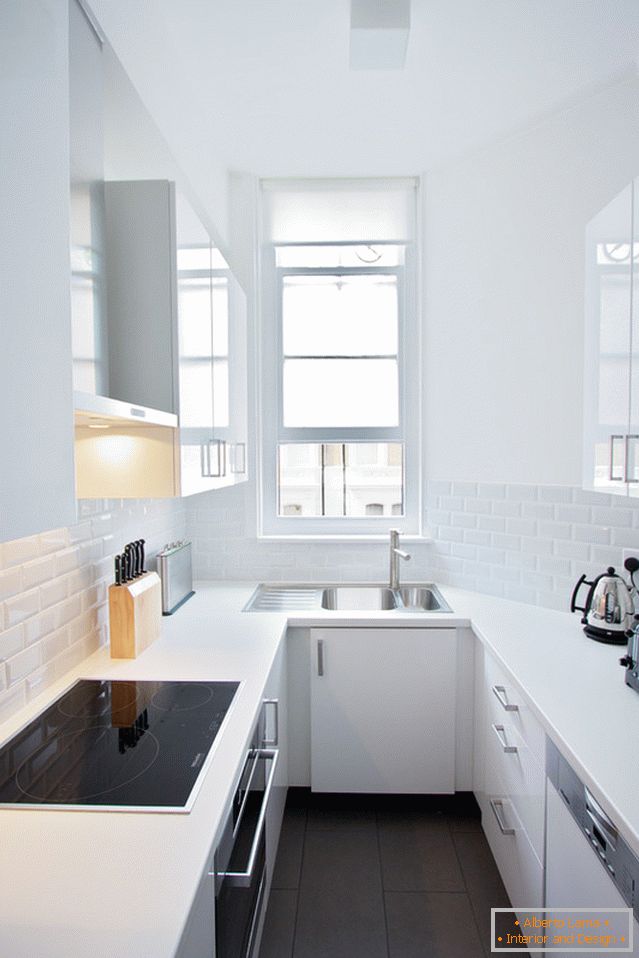 Zwiększ przestrzeń kuchni w stylu minimalizmu