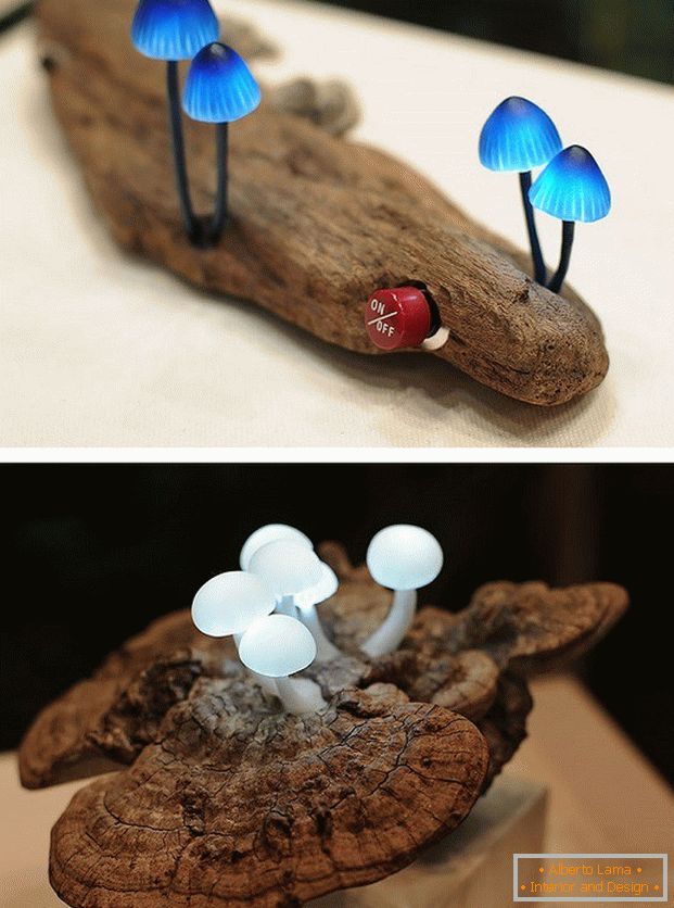 Lampa LED w postaci grzybów na kawałku drewna