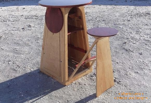 Modułowy stół składany z siedzeniami