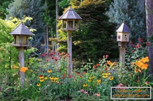 Domy do przynoszenia ptaków do ogrodu