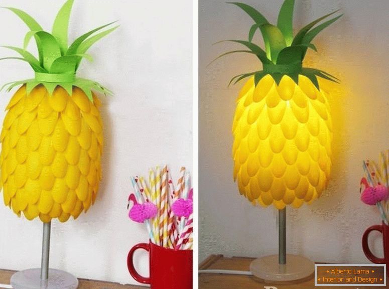 Lampa stołowa w formie ananasa