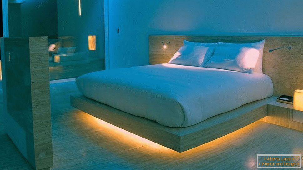 Łóżko z podświetleniem