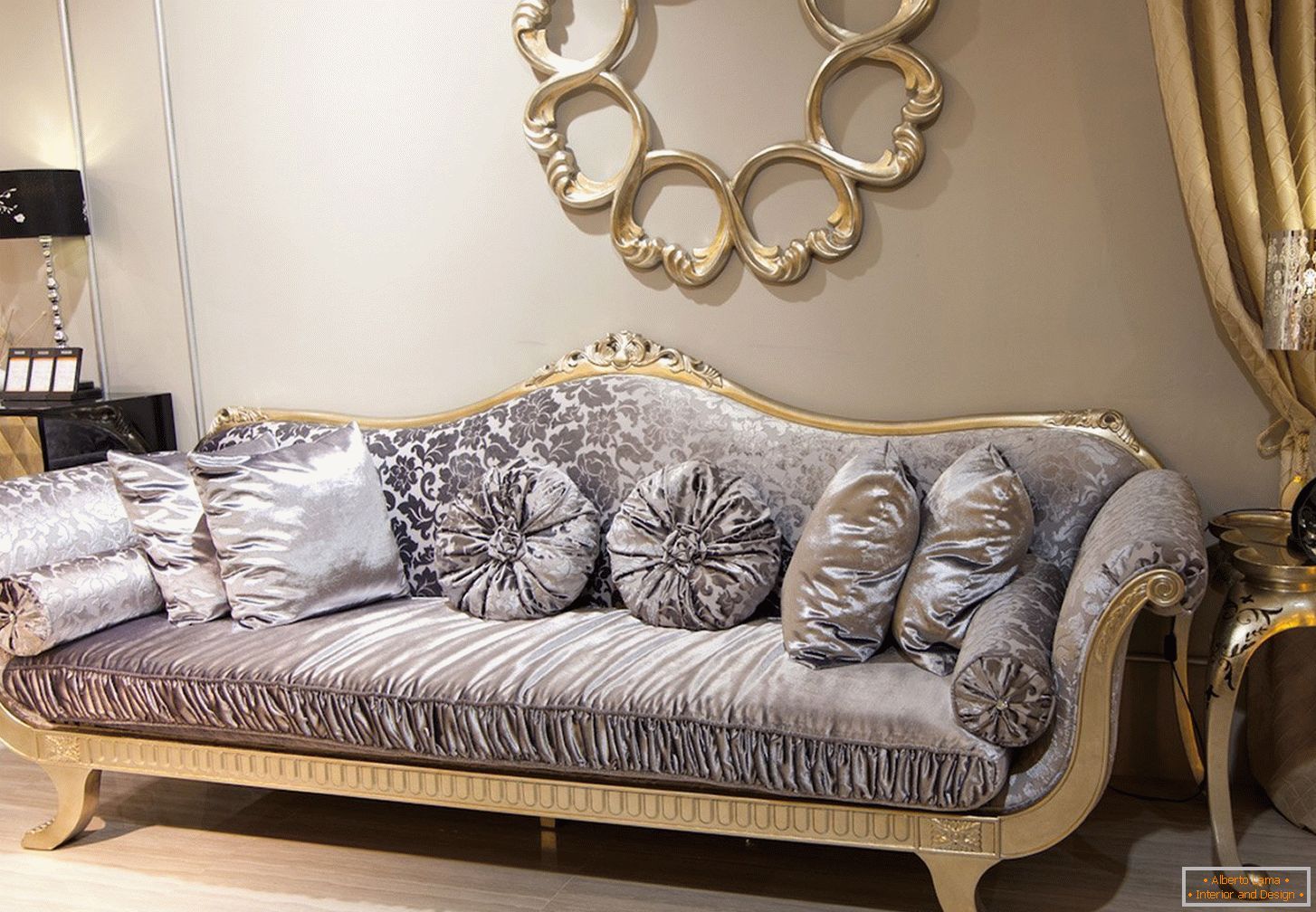 Sofa w stylu art deco