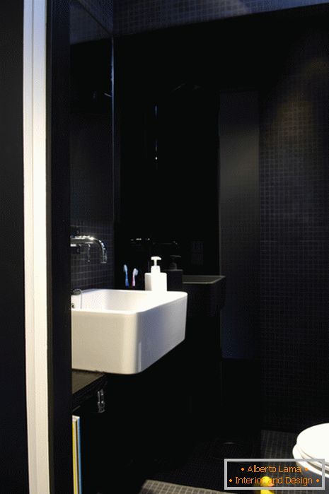 Projekt wnętrza łazienki w kolorze czarnym