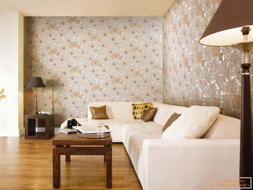 Biała narożna sofa w salonie