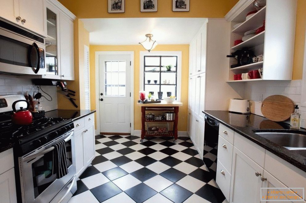 Podłogi szachowe w kuchni