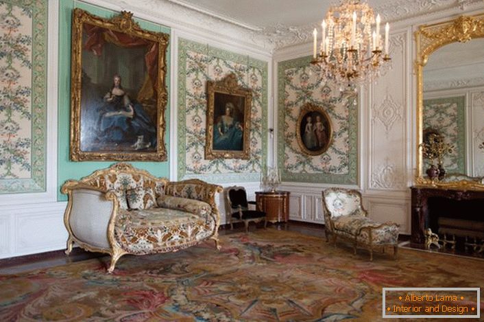 Luksus i bogactwo to podstawowe style baroku.