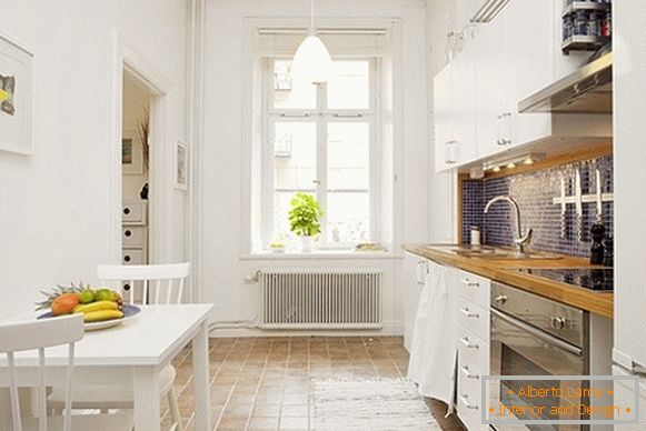 Wnętrze komfortowych apartamentów kuchennych w Szwecji