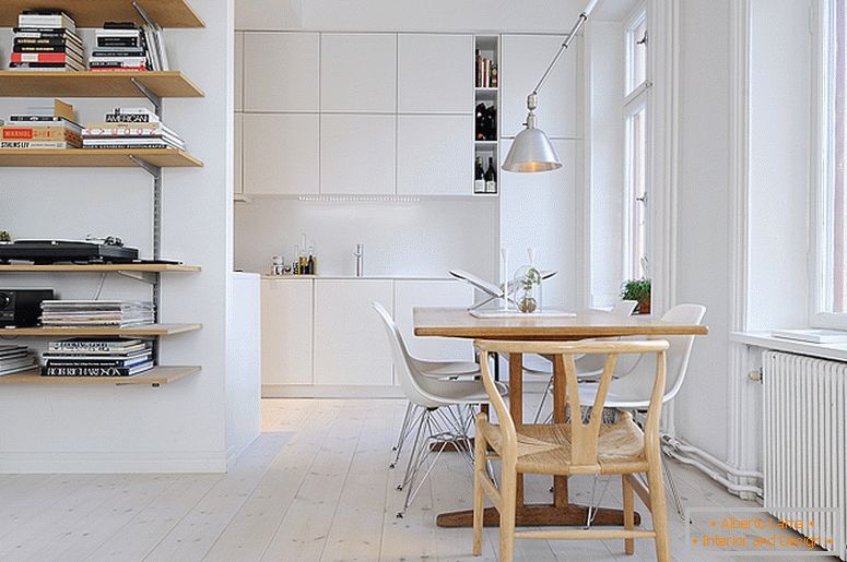 Jadalnia luksusowych małych apartamentów w Szwecji