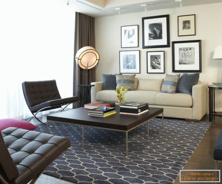 ładny salon z dywanikami w stylu współczesnym