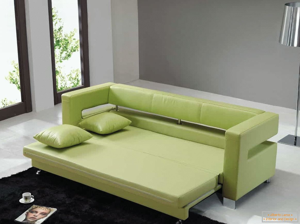 Chowana sofa w zielonej eko-skórze
