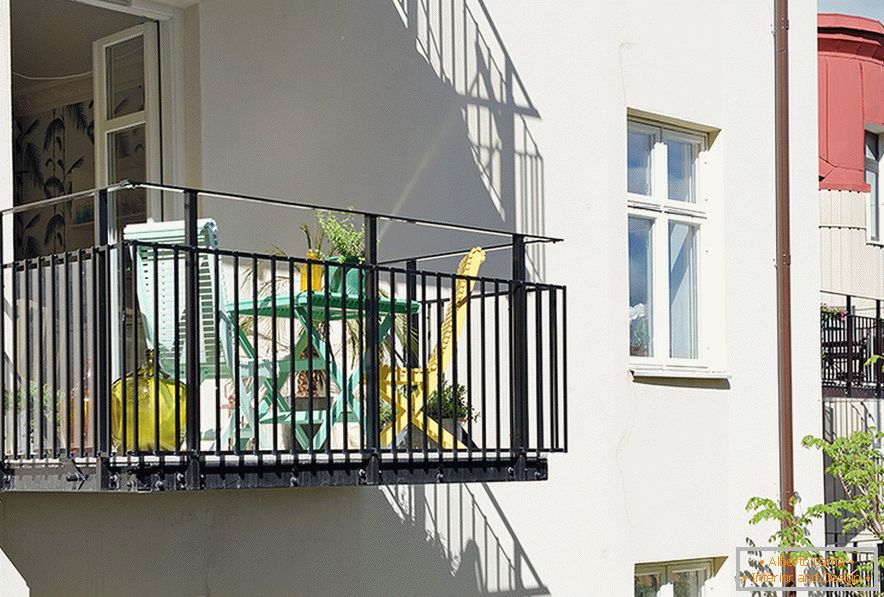 Balkon jednopokojowego apartamentu w Göteborgu