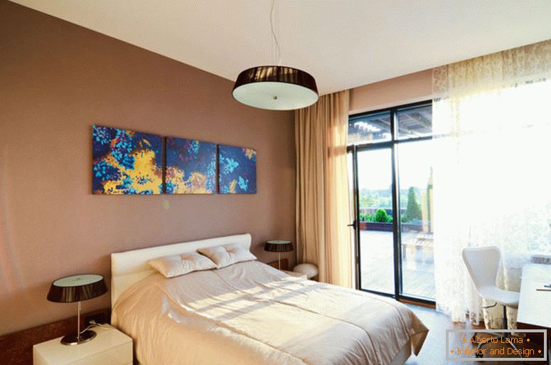 kiev-home-bedroom-brown-walls