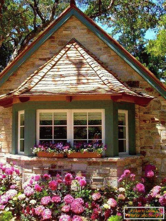 Piękny jednokondygnacyjny dom z oknem wykuszowym, zdjęcie 64