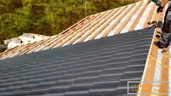 Jak zrobić dach z metalu