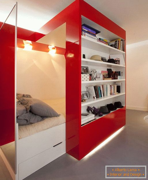 Transformowalna czerwona i biała sypialnia