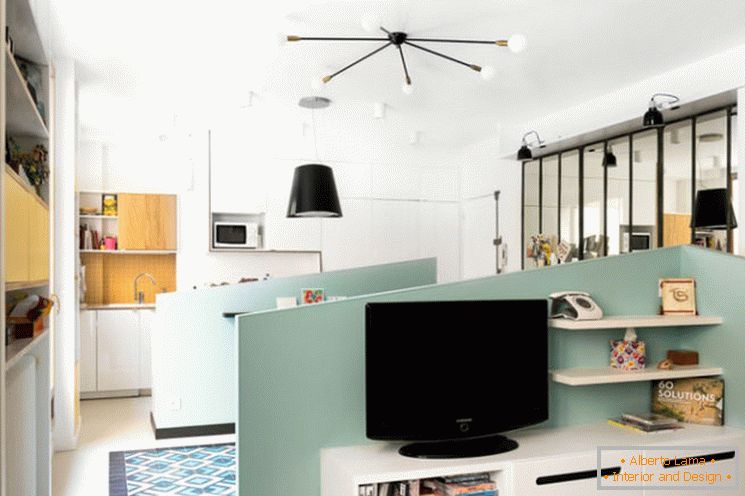 Idea wnętrza salonu dla małych apartamentów od MAEMA Architekci