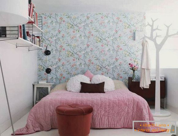 Sypialnia w delikatnych kolorach