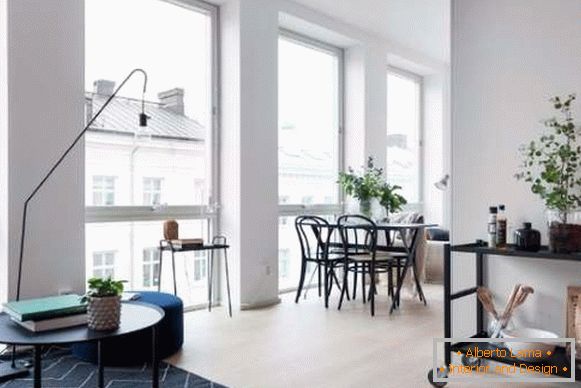 Projekt małego apartamentu typu studio o powierzchni 30 m² M - zdjęcie salonu i jadalni