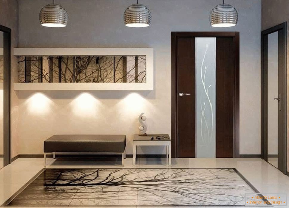 Pokój w stylu minimalizmu z ciemnymi drzwiami