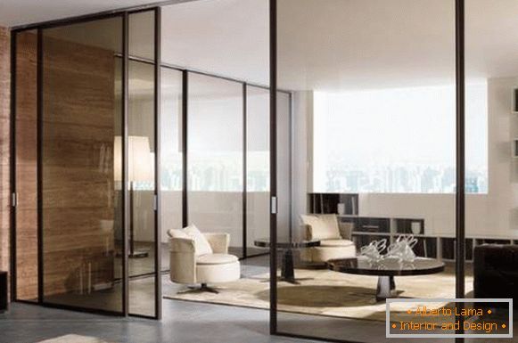 Szklane drzwi wewnętrzne - ścianki działowe w nowoczesnym mieszkaniu