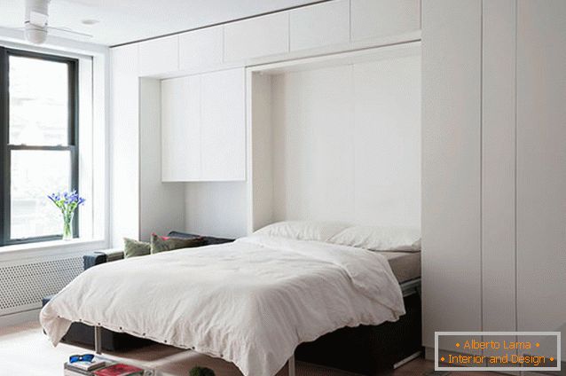 Sypialnia wielofunkcyjnego transformatora mieszkalnego w Nowym Jorku