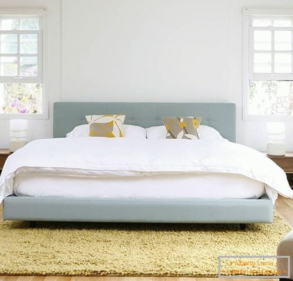 Łóżko z tkaniny jasnoniebieskie