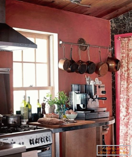 Dekoracja kuchni w kolorze Marsali