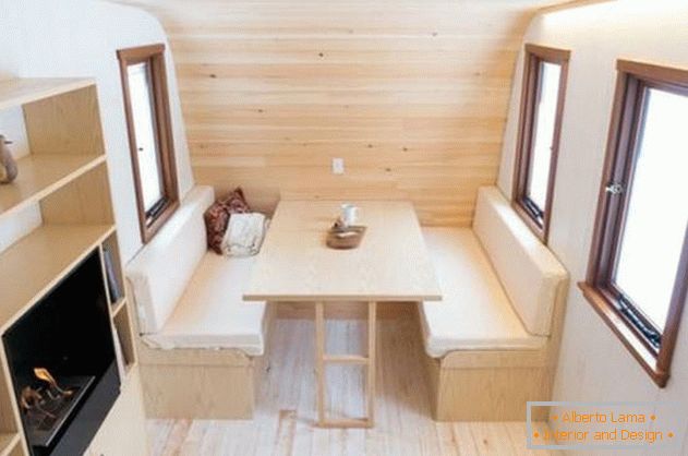 Wygodny mini-dom: zdjęcie z Ontario - drewniana dekoracja