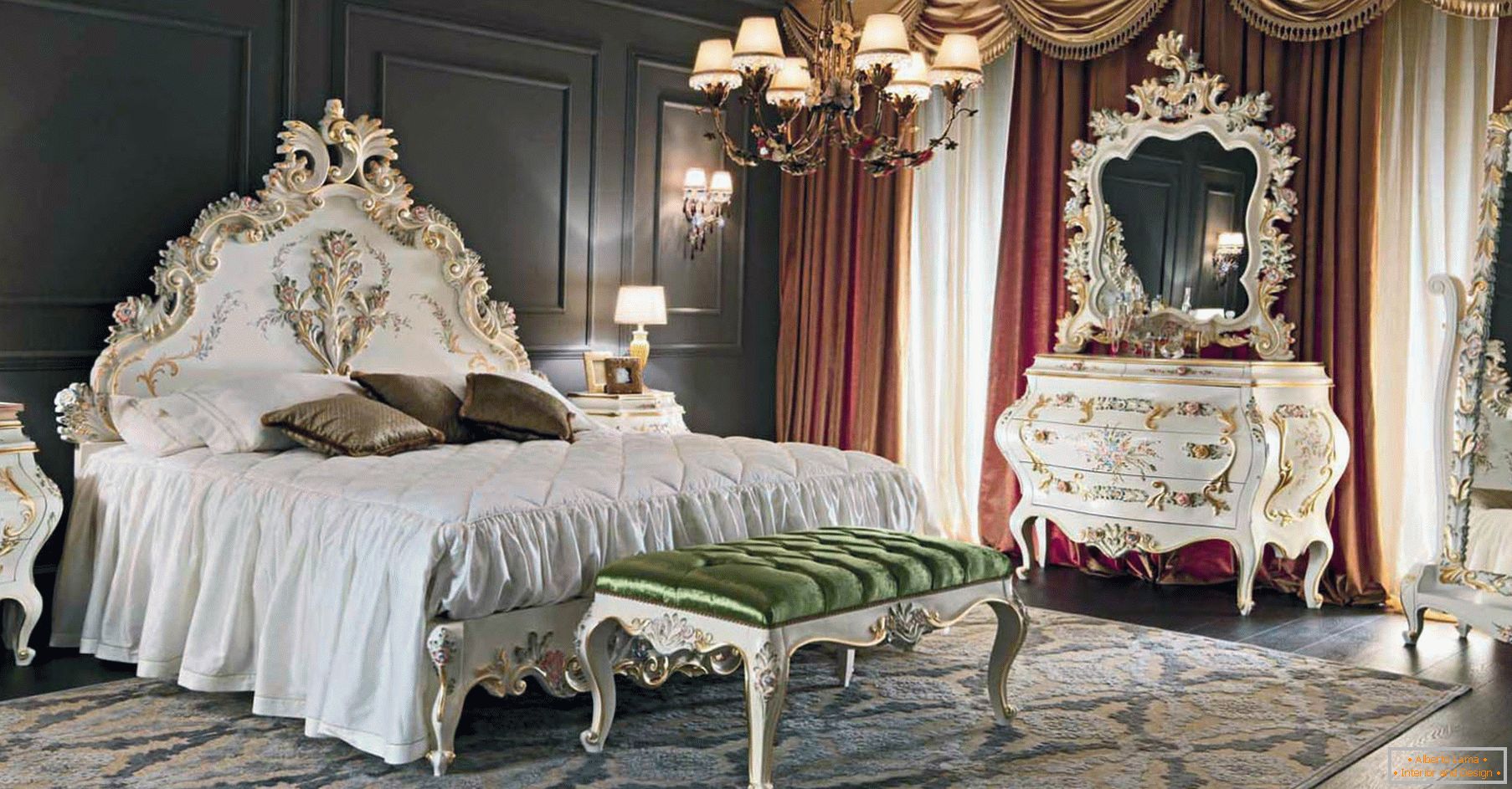 Aby ozdobić sypialnię, zastosowano kontrast ciemnego brązu, złota, czerwieni i bieli. Meble dobierane są według stylu baroku.