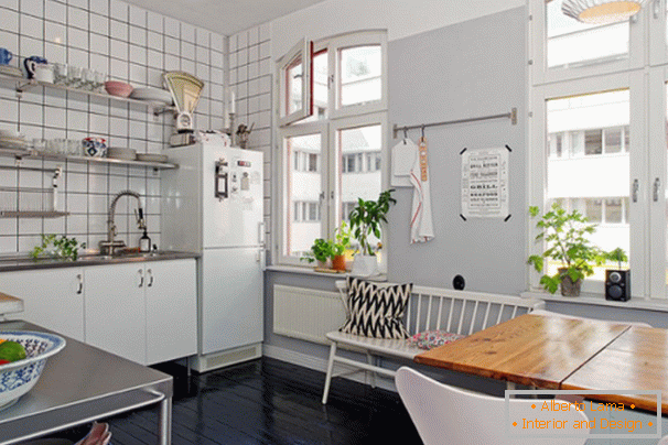 Kuchnia małego mieszkania w Sztokholmie
