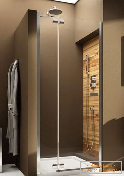 Przesuwne szklane drzwi prysznicowe na zamówienie w nowoczesnym stylu