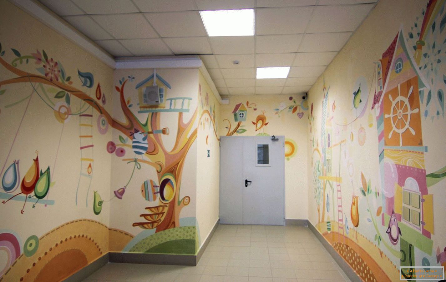 Rysunki na ścianach w przedszkolu