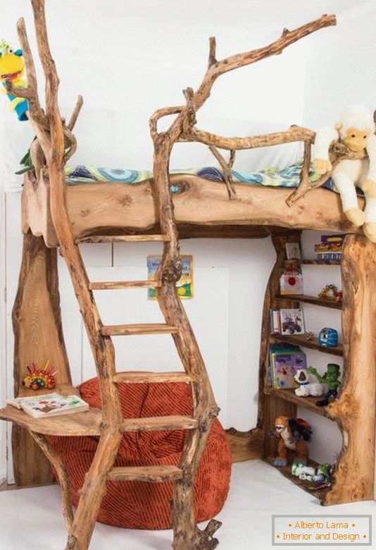 Domowe meble dziecięce z drewna