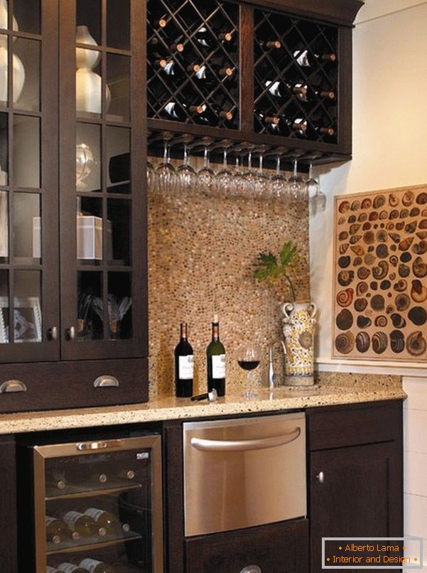 Wbudowane szafy do przechowywania wina w kuchni