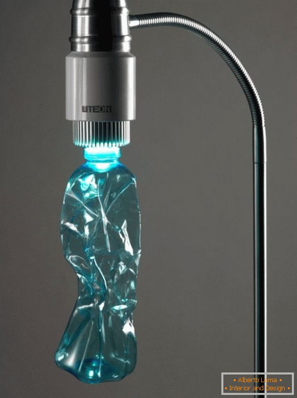 Oryginalna lampa z plastikowej butelki