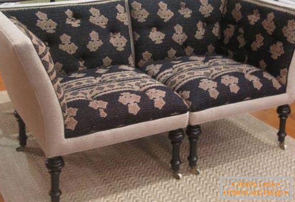 Meble tapicerowane - zdjęcie sofy z dwóch narożnych foteli