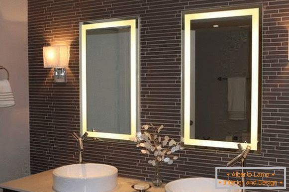 Prostokątne lustra z podświetleniem do łazienki