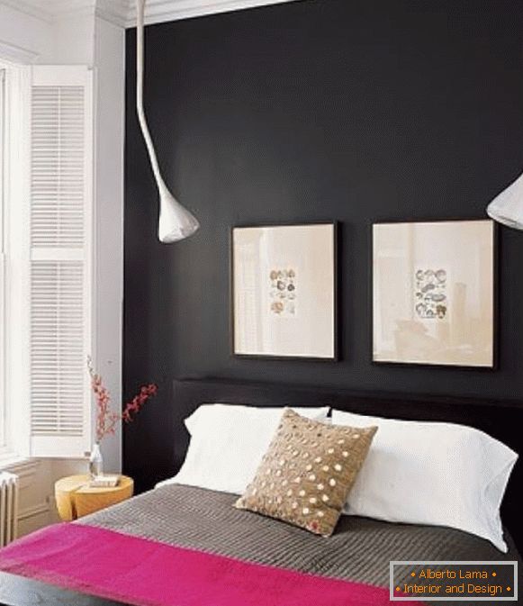 Stylowa sypialnia w kolorze czarnym i różowym