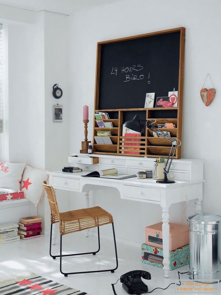Znów skandynawski styl w projektowaniu domowego biura