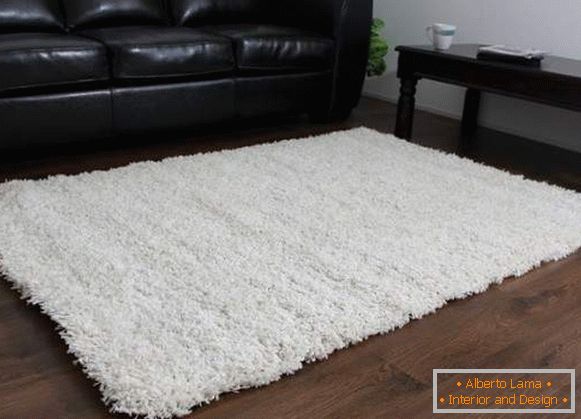 biały puszysty dywan, zdjęcie 5