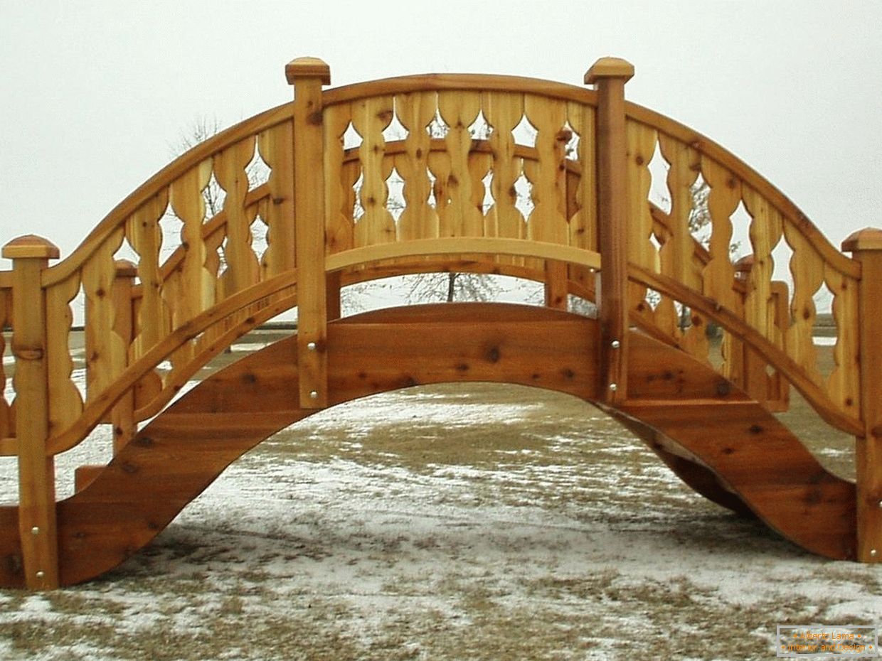 Drewniany most własnymi rękami