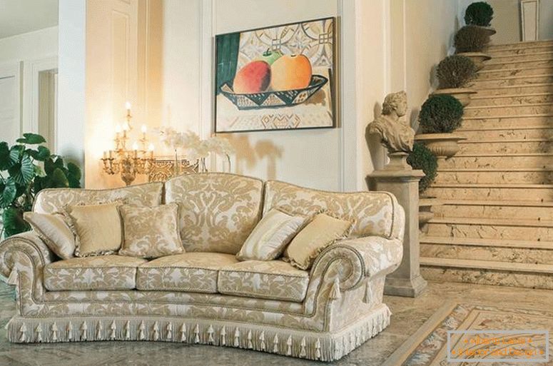 Sofa w klasycznym stylu