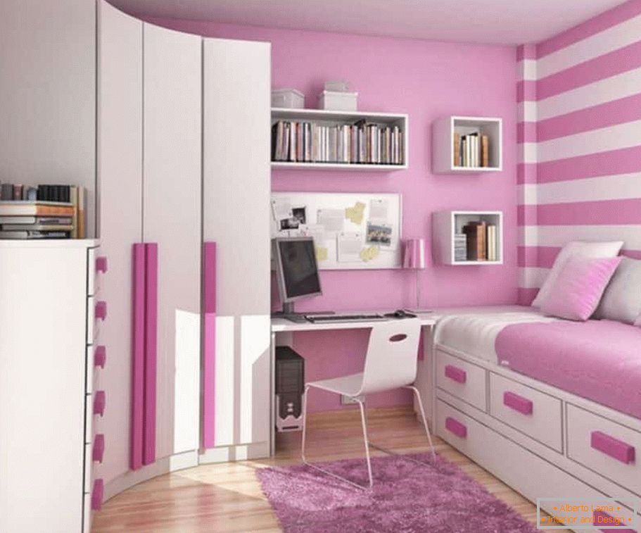 Różowy i biały pokój dla dziewczynek