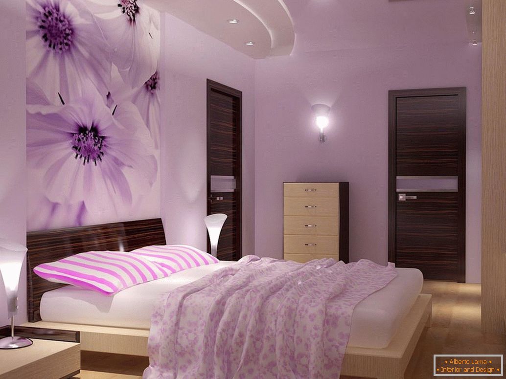 Lekkie meble w sypialni z liliowymi ścianami