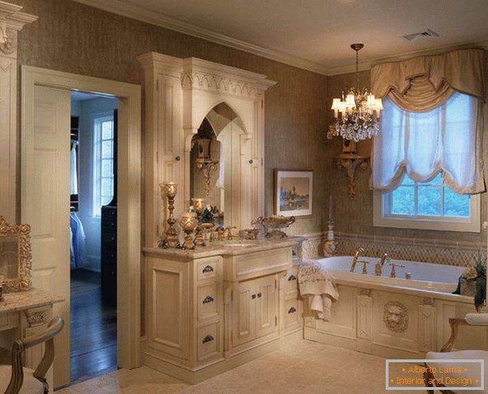Elegancki design z nutą pompatyczności urzeczywistnia się w łazience w stylu Art Nouveau.
