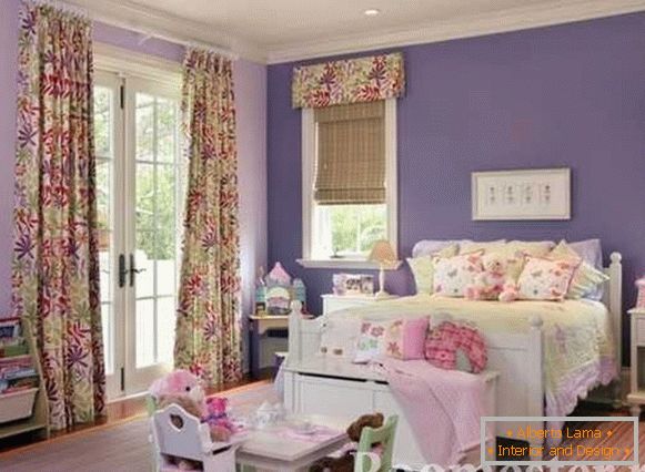Pokój dziecięcy w fioletowe kwiaty