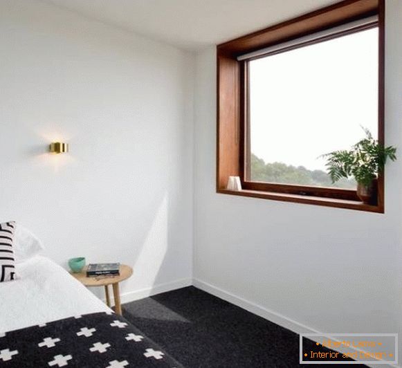 Projekt okna w sypialni - zdjęcie drewnianego okna