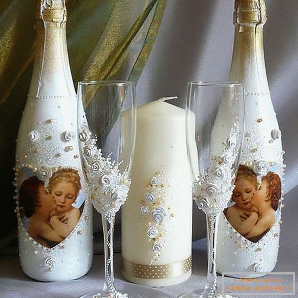 Decoupage butelek własnymi rękami w dniu 8 marca lub wesele