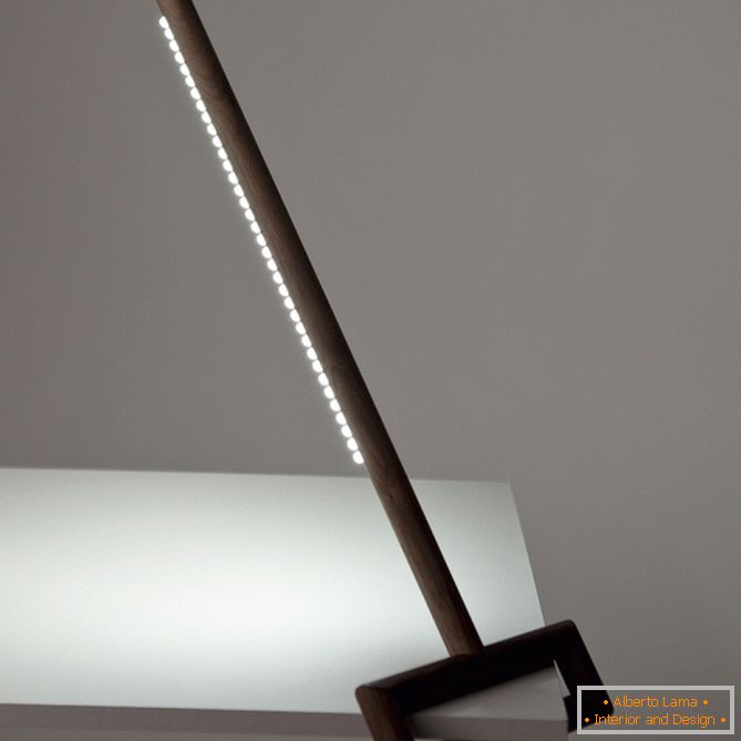 Kreatywna lampa stołowa firmy Yaroslav Misonzhnikov